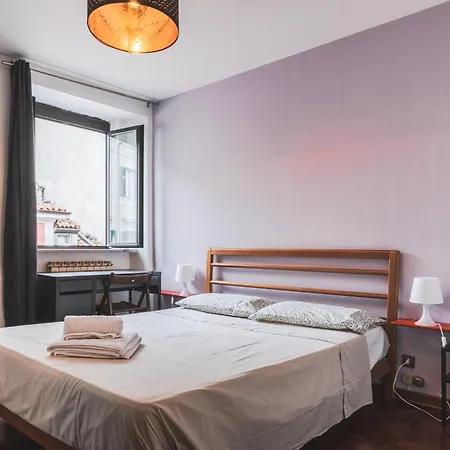 Piazza Goldoni Mazzini *free Wifi*