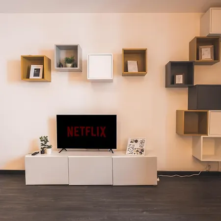 Piazza Goldoni Mazzini *free Wifi* 的里雅斯特